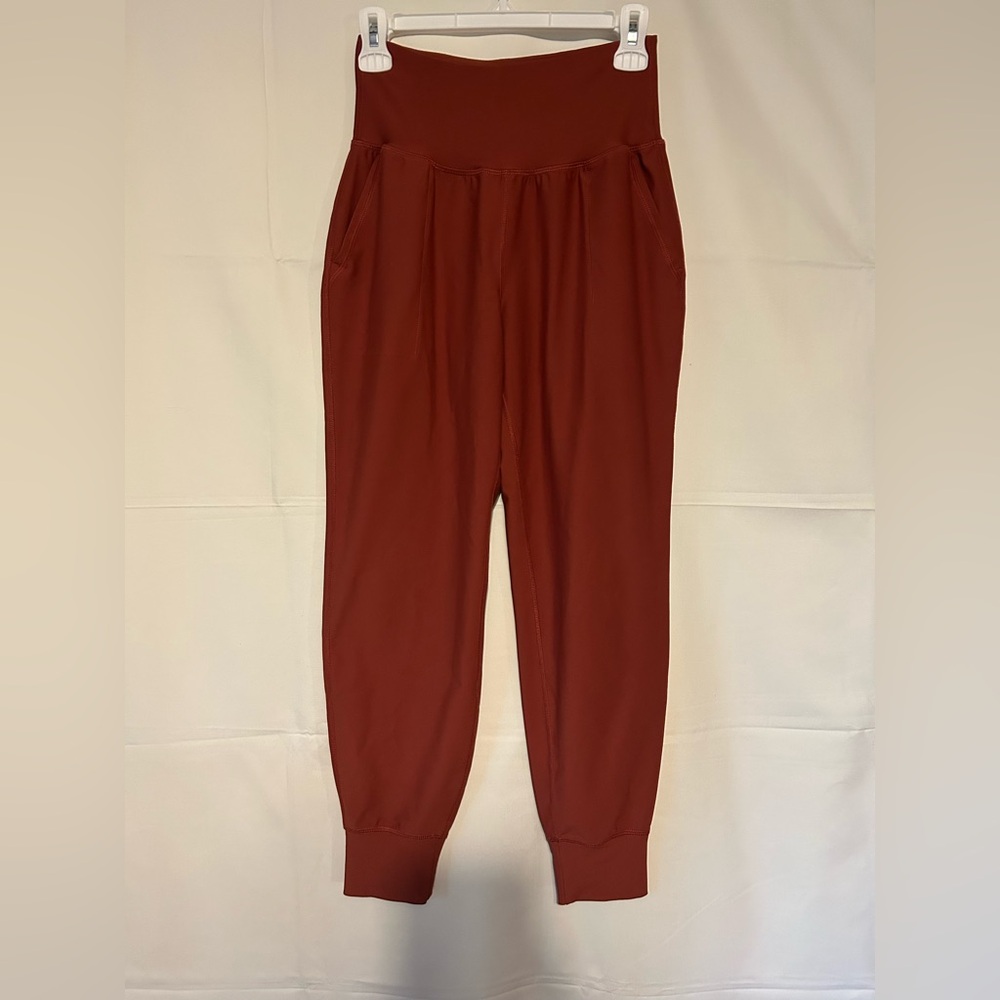 Old Navy Burgundy Jogger Pants - Picture 3 of 6